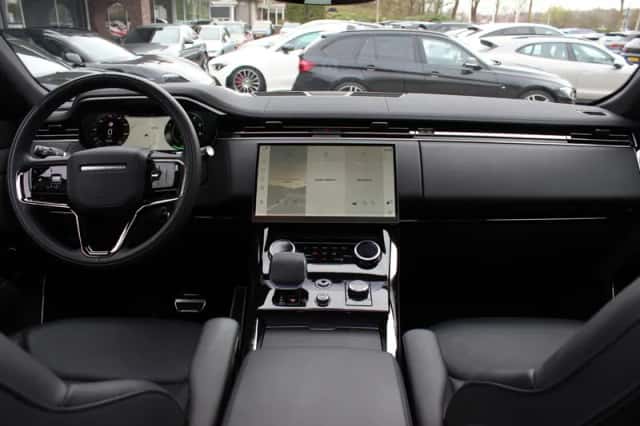 Land Rover Range Rover Sport (2023) thumbnail 2
