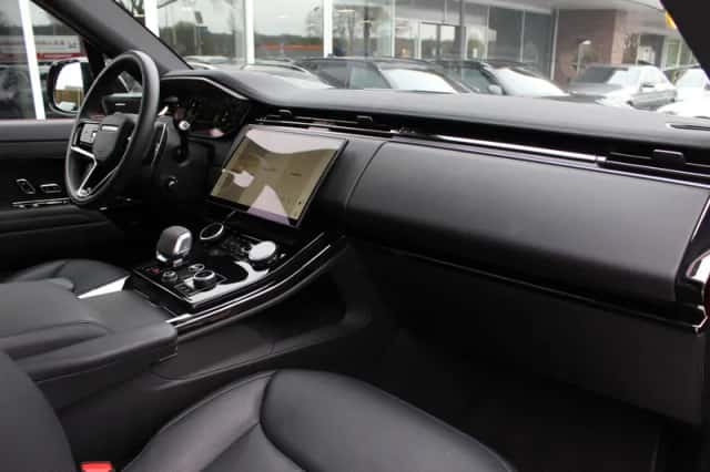 Land Rover Range Rover Sport (2023) thumbnail 13
