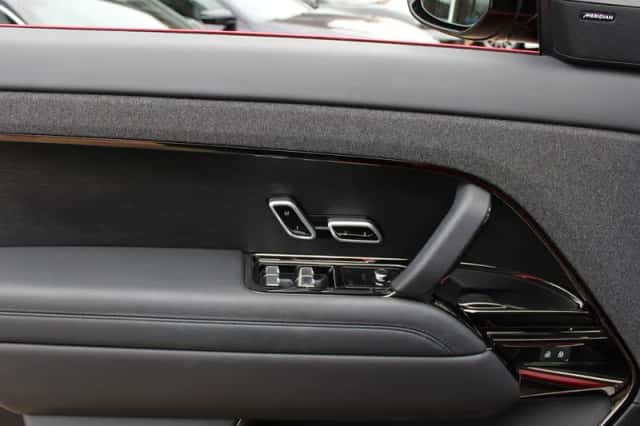 Land Rover Range Rover Sport (2023) thumbnail 36