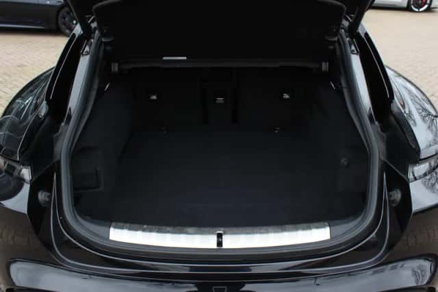 Porsche Taycan (2021) thumbnail 17