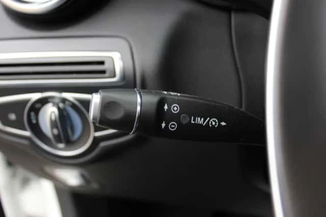 Mercedes-Benz GLC-Klasse (2017) thumbnail 31