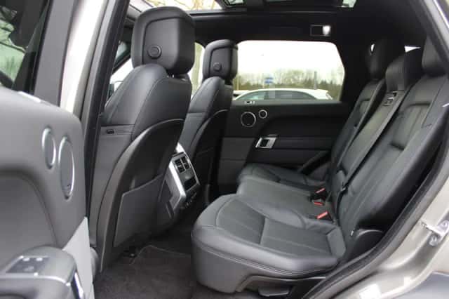 Land Rover Range Rover Sport (2022) thumbnail 11