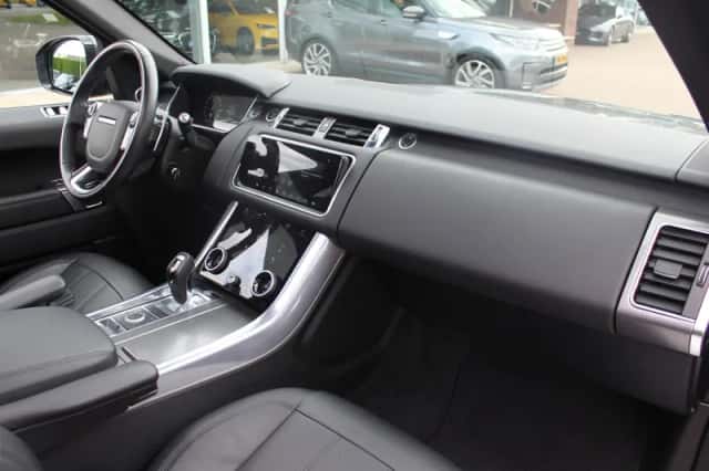 Land Rover Range Rover Sport (2022) thumbnail 13