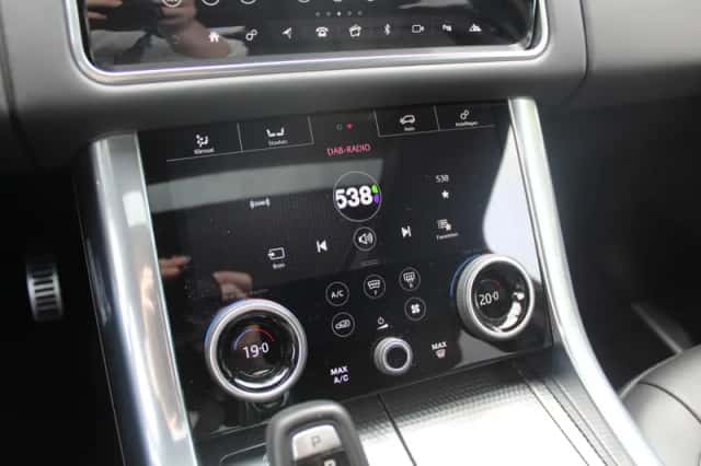 Land Rover Range Rover Sport (2022) thumbnail 24