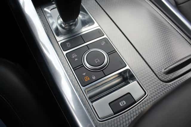 Land Rover Range Rover Sport (2022) thumbnail 28