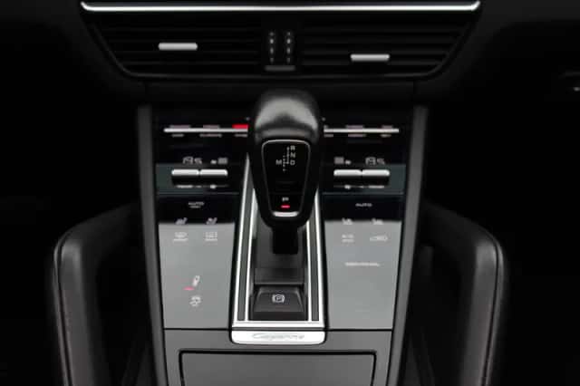 Porsche Cayenne (2018) thumbnail 24