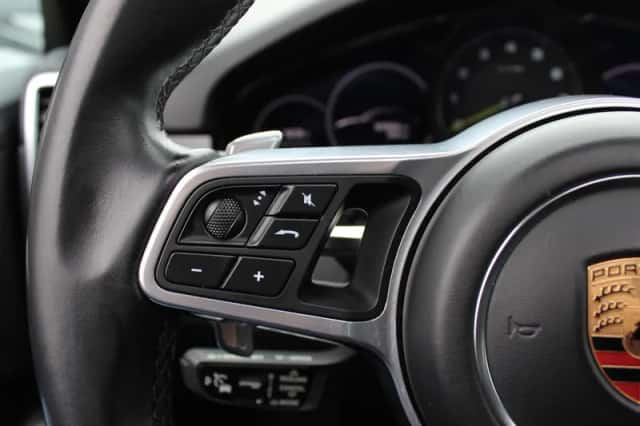 Porsche Cayenne (2018) thumbnail 33