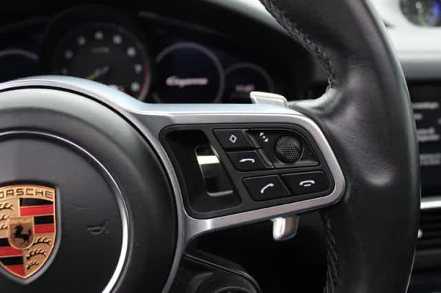 Porsche Cayenne (2018) thumbnail 34