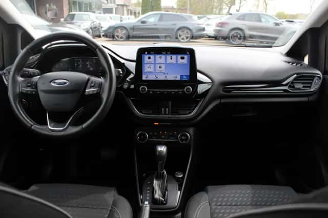 Ford Fiesta (2018) thumbnail 2
