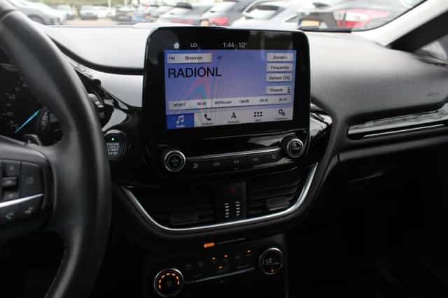 Ford Fiesta (2018) thumbnail 20