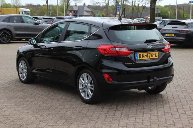 Ford Fiesta (2018) thumbnail 3