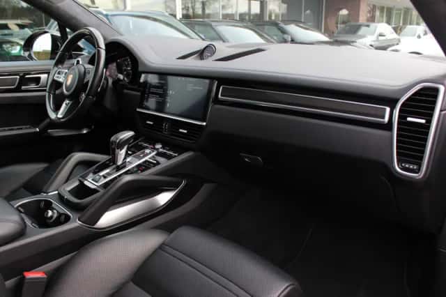 Porsche Cayenne (2019) thumbnail 13