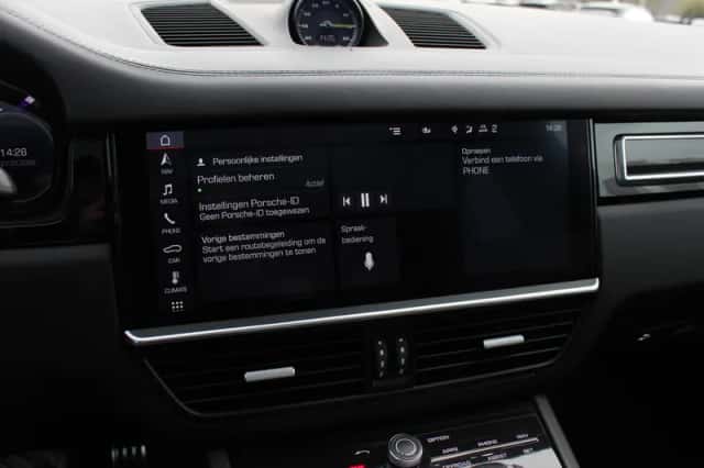 Porsche Cayenne (2019) thumbnail 19