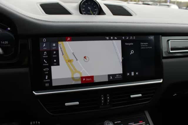 Porsche Cayenne (2019) thumbnail 21