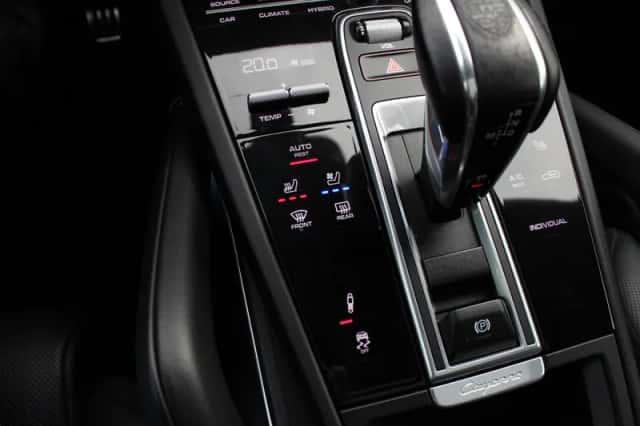 Porsche Cayenne (2019) thumbnail 26