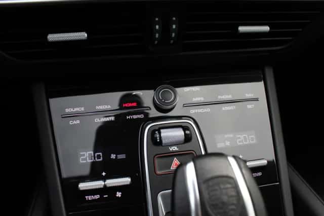 Porsche Cayenne (2019) thumbnail 27