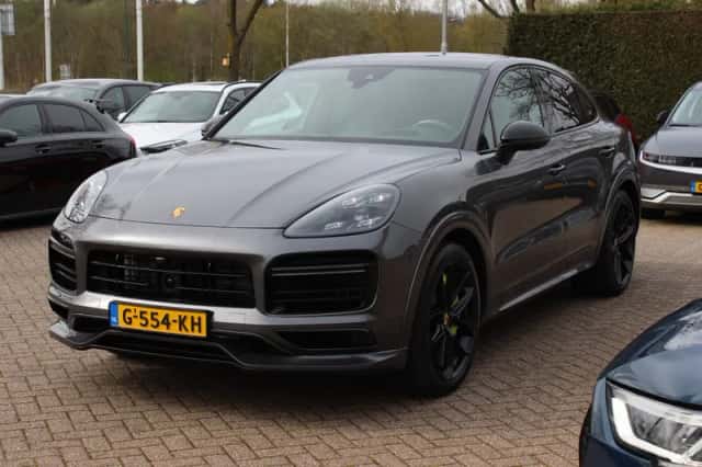 Porsche Cayenne (2019) thumbnail 6