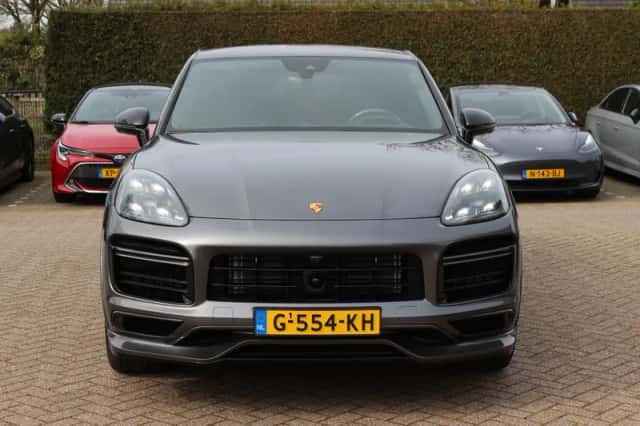 Porsche Cayenne (2019) thumbnail 8
