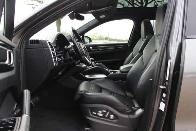 Porsche Cayenne (2019) thumbnail 10