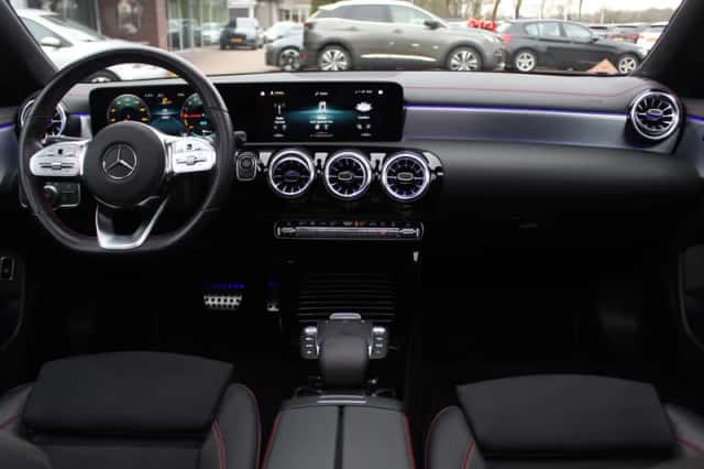 Mercedes-Benz CLA-Klasse (2021) thumbnail 2