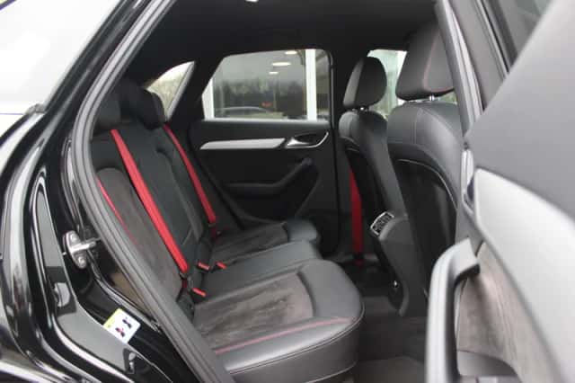 Audi Q3 (2015) thumbnail 12