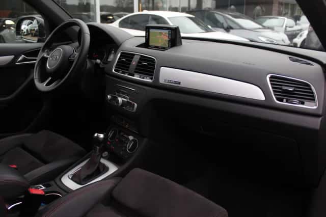 Audi Q3 (2015) thumbnail 13