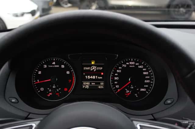 Audi Q3 (2015) thumbnail 18