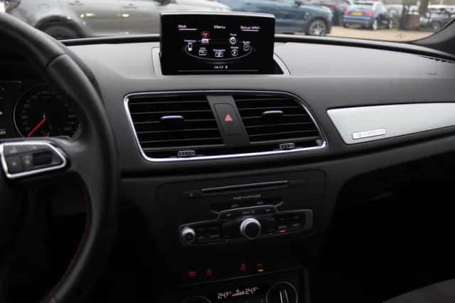 Audi Q3 (2015) thumbnail 19