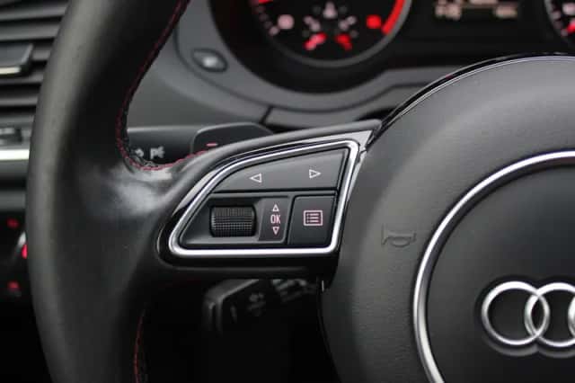 Audi Q3 (2015) thumbnail 31