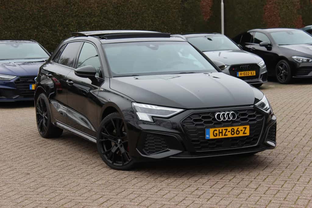 Audi A3 (2023) — foto 1
