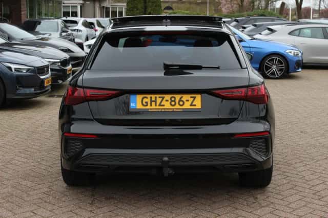 Audi A3 (2023) thumbnail 16