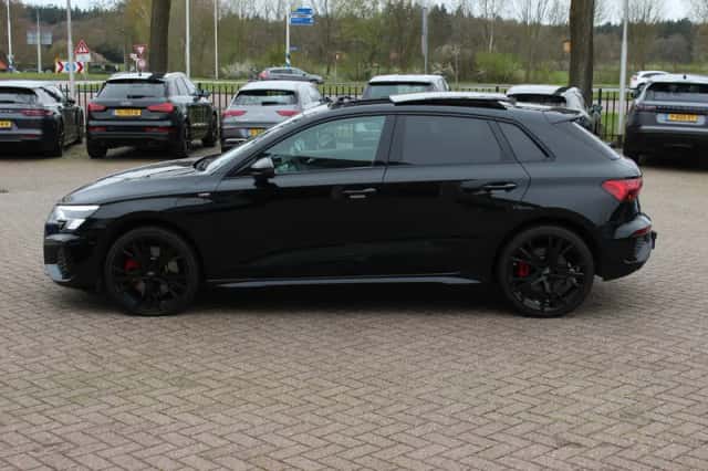 Audi A3 (2023) thumbnail 8