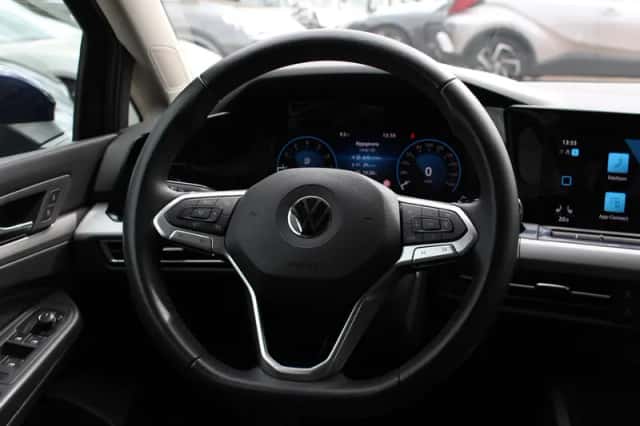 Volkswagen Golf (2021) thumbnail 17
