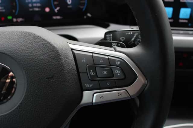 Volkswagen Golf (2021) thumbnail 31