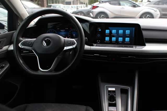Volkswagen Golf (2021) thumbnail 9