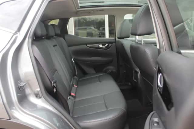 Nissan Qashqai (2016) thumbnail 11
