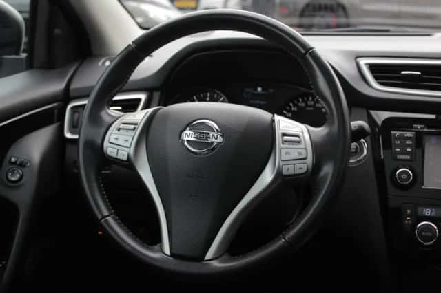 Nissan Qashqai (2016) thumbnail 14