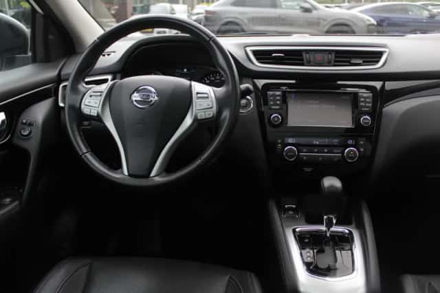 Nissan Qashqai (2016) thumbnail 9