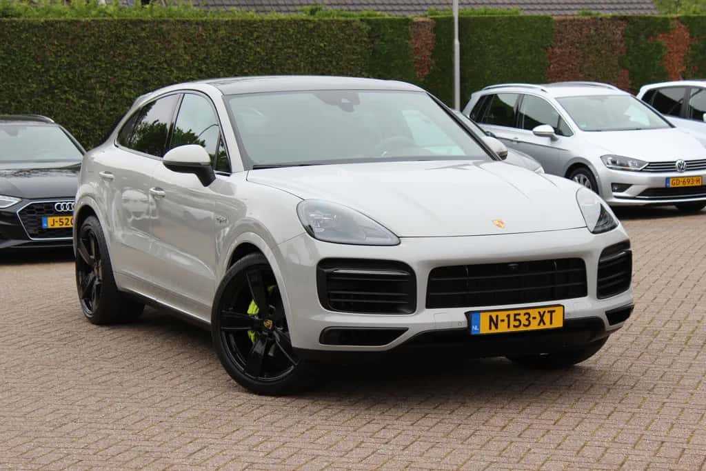 Porsche Cayenne (2022) — foto 1