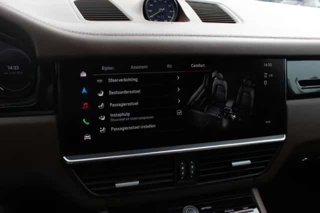 Porsche Cayenne (2022) thumbnail 28