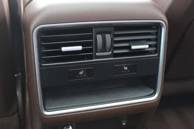 Porsche Cayenne (2022) thumbnail 36