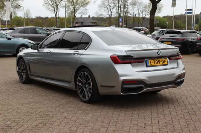 BMW 7-Serie (2020) thumbnail 4