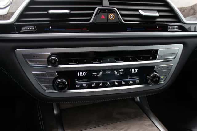 BMW 7-Serie (2020) thumbnail 35