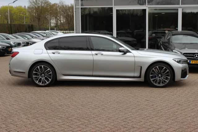 BMW 7-Serie (2020) thumbnail 6
