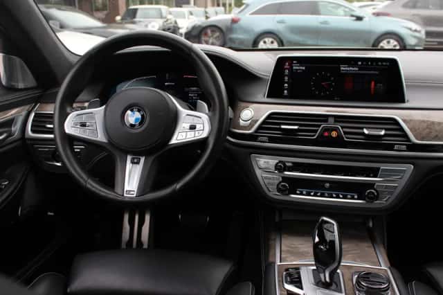 BMW 7-Serie (2020) thumbnail 10