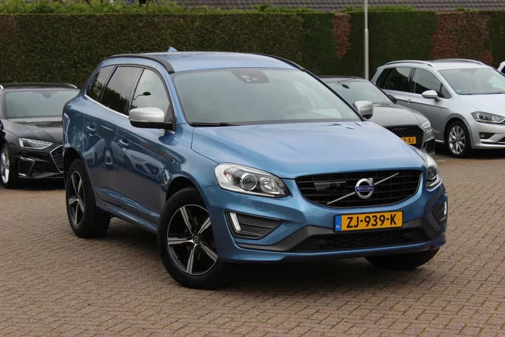 Volvo XC60 (2017) — foto 1