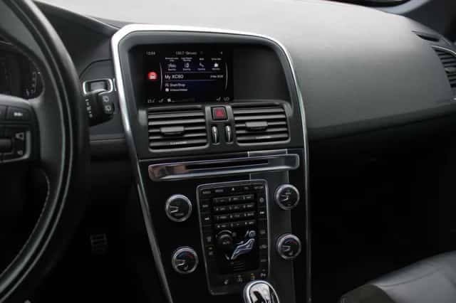 Volvo XC60 (2017) thumbnail 21