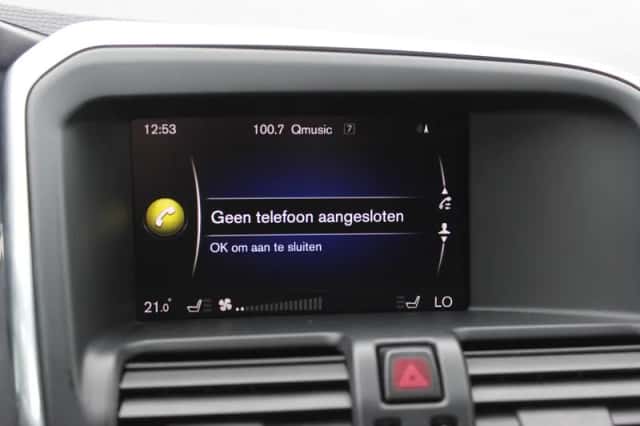 Volvo XC60 (2017) thumbnail 25
