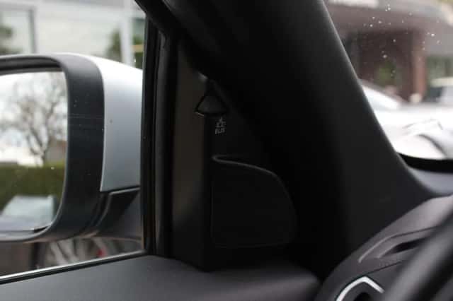 Volvo XC60 (2017) thumbnail 32