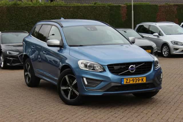 Volvo XC60 (2017) thumbnail 38